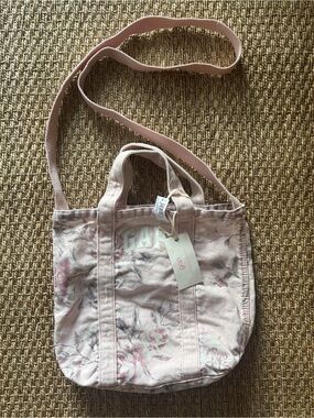 GAP x Love shack fancy Pink Floral Canvas Crossbody Tote - NWT